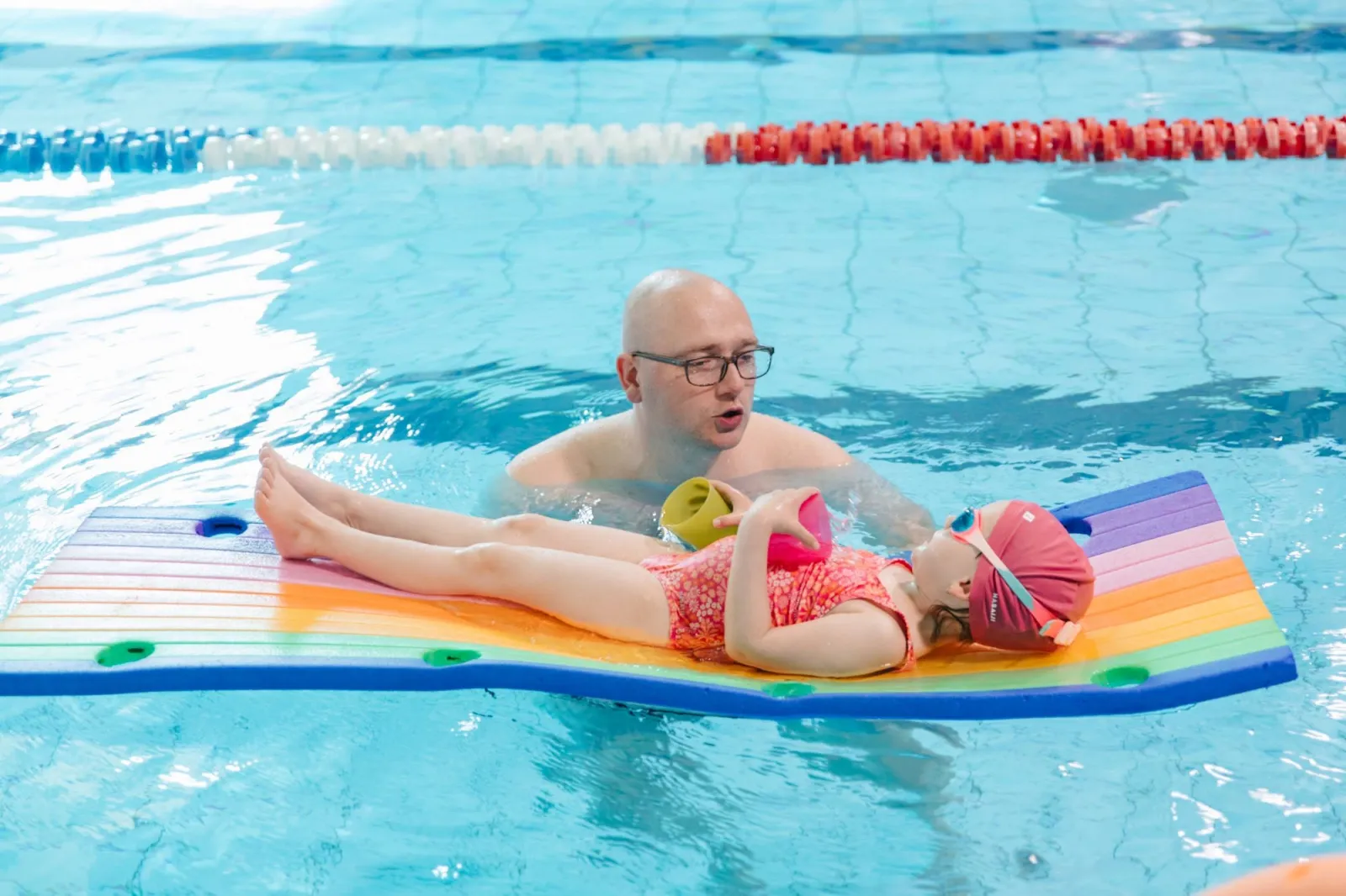 Nauka pływania w Centrum Sportowym u Jezuit&oacute;w w Gdyni